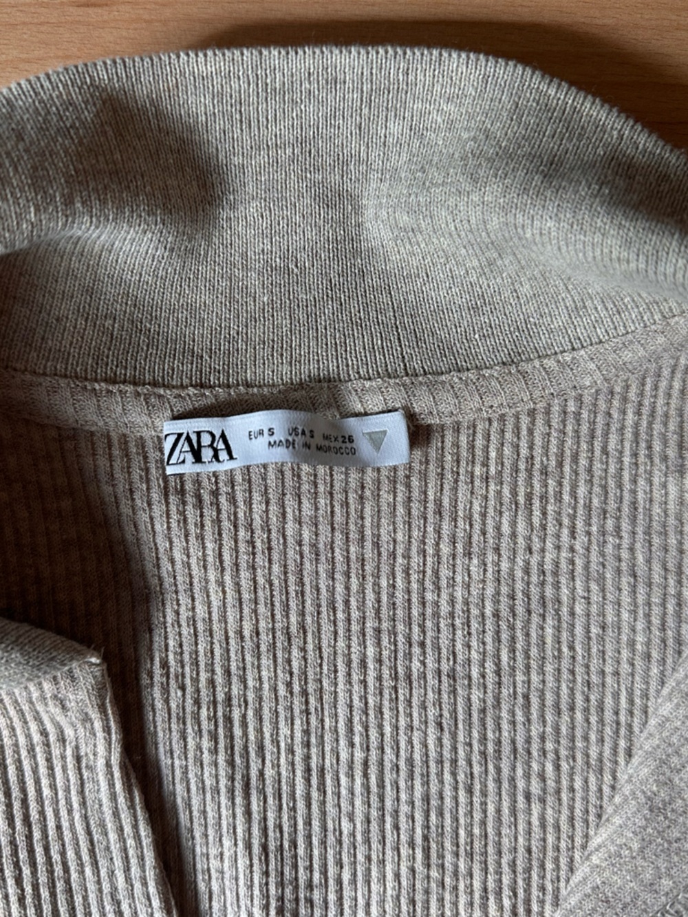 ZARA Neutral Beige Ribbed Drawstring Collared Tank - Picture 2 of 3